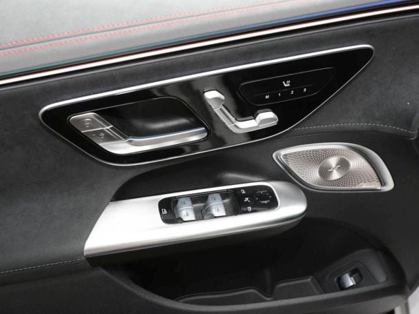 Mercedes-Benz EQE 500 4M AMG Night Panorama Distronic 360° HUD