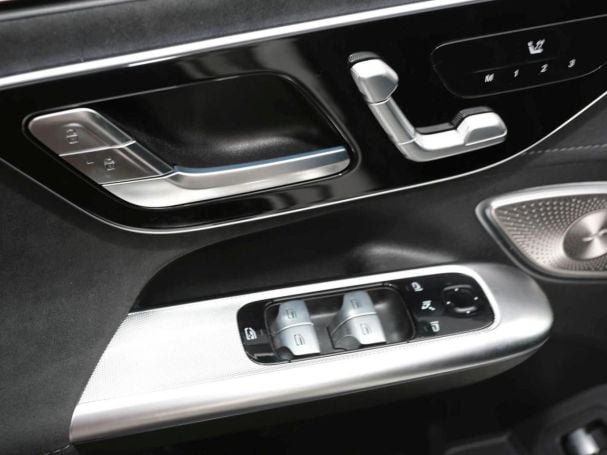 Mercedes-Benz EQE 500 4M AMG Night Panorama Distronic 360° HUD