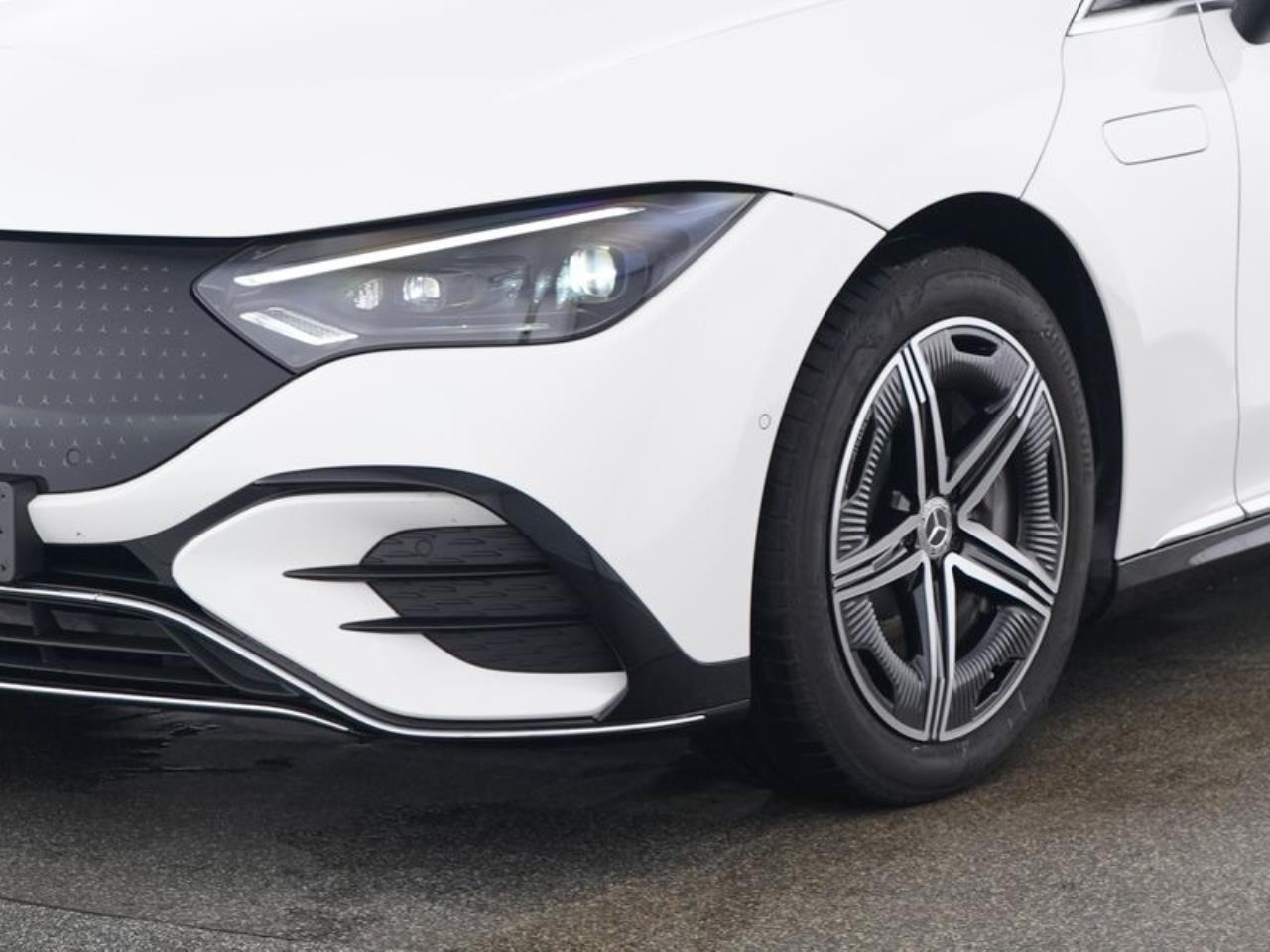 Mercedes-Benz EQE 500 4M AMG Night Panorama Distronic 360° HUD