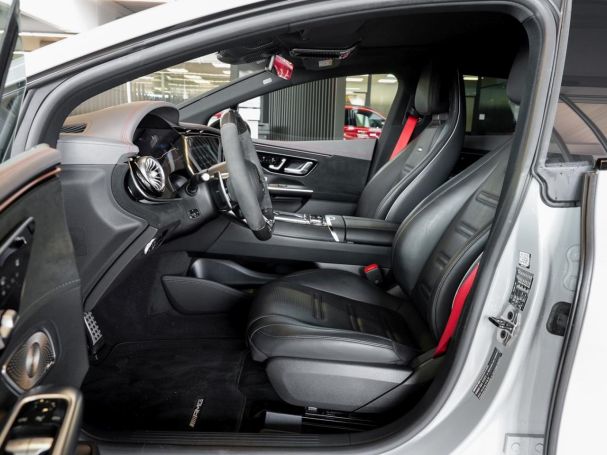 Mercedes-Benz EQE 53 AMG 4M+ Panorama Burmester NP 156.140 €