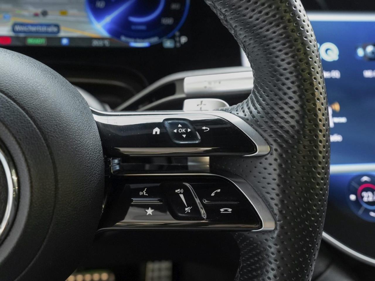 Mercedes-Benz EQS 450 4M SUV AMG Night Panorama SHZ-Fond 360°