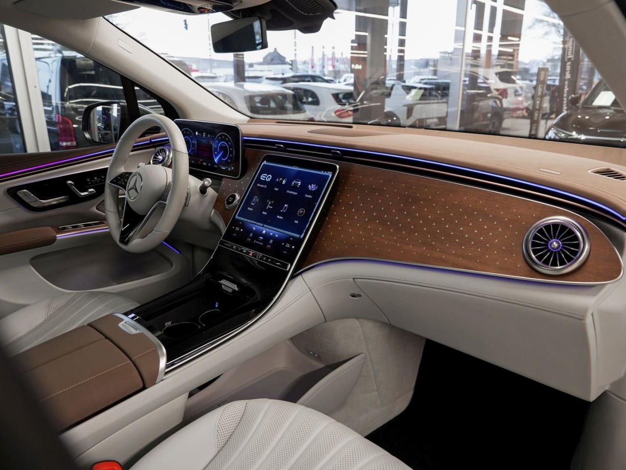 Mercedes-Benz EQS 450+ SUV Electric Art Panorama SHZ-Fond AHK