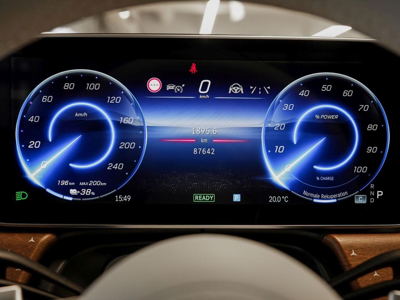 Mercedes-Benz EQS 450+ SUV Electric Art Panorama SHZ-Fond AHK