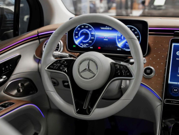 Mercedes-Benz EQS 450+ SUV Electric Art Panorama SHZ-Fond AHK