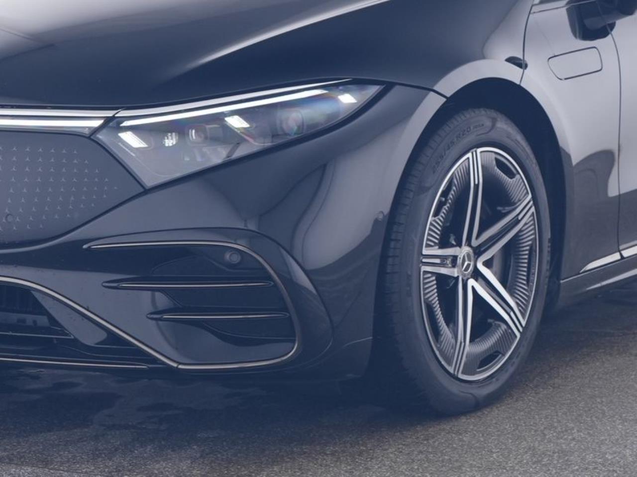 Mercedes-Benz EQS 500 4M AMG Night Panorama Distronic AHK 360°