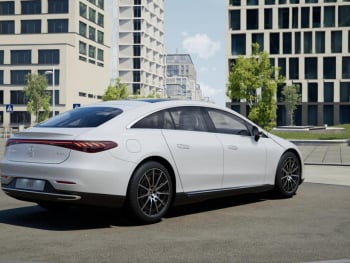 Mercedes-Benz EQS 580 4M ElectricArt Panorama Distronic 360°