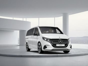 Mercedes-Benz EQV 300 AVANTGARDE Lang Navi Distronic Panorama