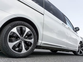 Mercedes-Benz EQV 300 AVANTGARDE Lang Burmester Airmatic 360°