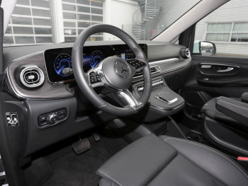Mercedes-Benz EQV 300 AVANTGARDE Lang MBUX Navi Distronic 360° Mercedes-Benz EQV 300 AVANTGARDE Lang MBUX Navi Distronic 360°