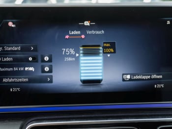Mercedes-Benz EQV 300 AVANTGARDE Lang MBUX Burmester Distronic
