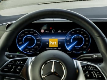 Mercedes-Benz EQV 300 AVANTGARDE Lang MBUX Burmester Distronic