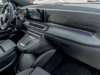 Mercedes-Benz EQV 300 AVANTGARDE Lang MBUX Burmester Distronic