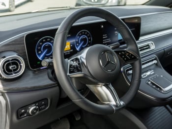 Mercedes-Benz EQV 300 AVANTGARDE Lang MBUX Burmester Distronic