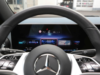 Mercedes-Benz EQV 300 AVANTGARDE Lang Airmatic Distronic 360°