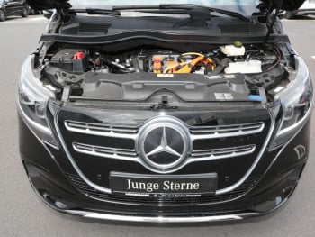 Mercedes-Benz EQV 300 AVANTGARDE Lang Airmatic Distronic 360°