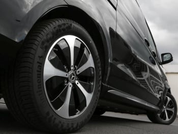 Mercedes-Benz EQV 300 AVANTGARDE Lang Airmatic Distronic 360°