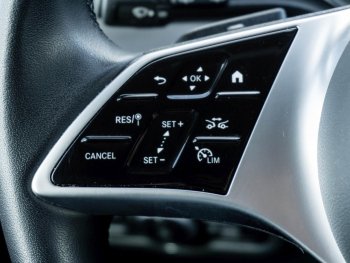 Mercedes-Benz EQV 300 AVANTGARDE Lang MBUXNavi Distronic 360°