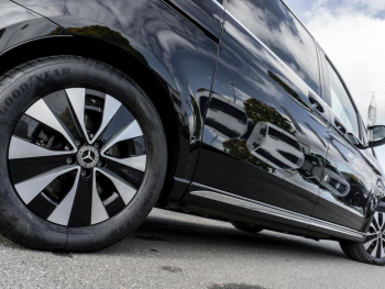 Mercedes-Benz EQV 300 AVANTGARDE Lang MBUXNavi Distronic 360°