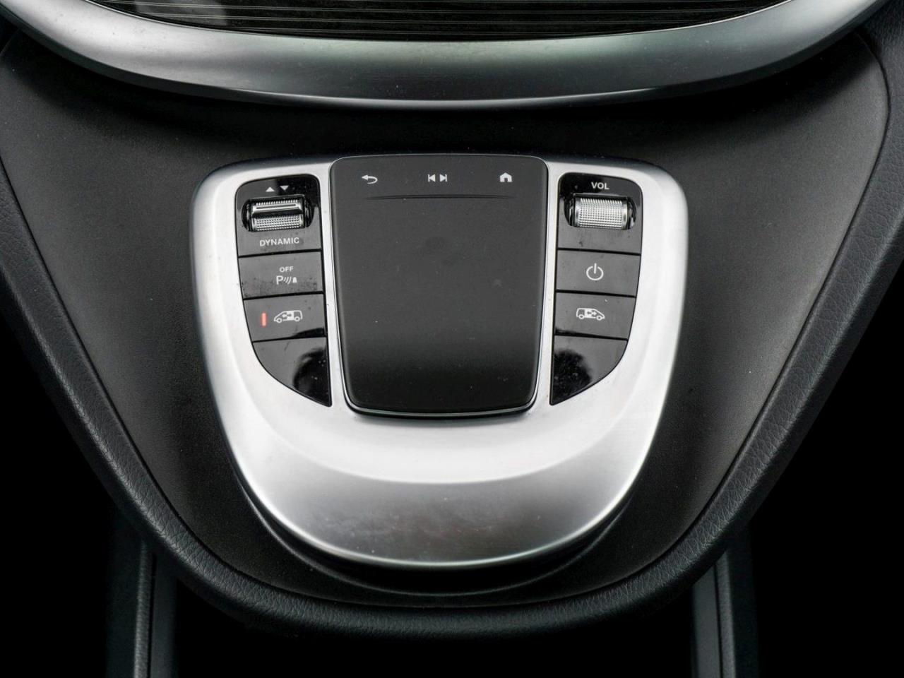 Mercedes-Benz EQV 300 AVANTGARDE Lang Edition Panorama 360°