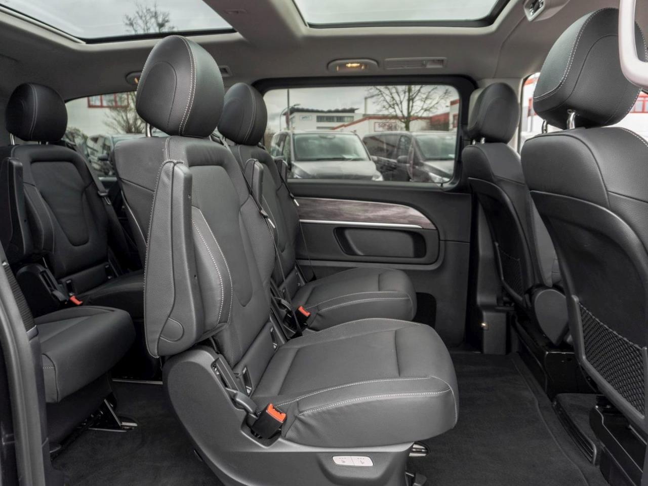 Mercedes-Benz EQV 300 AVANTGARDE Lang Edition Panorama 360°