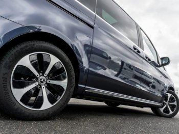 Mercedes-Benz EQV 300 AVANTGARDE Lang Edition Panorama 360°