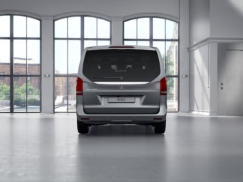 Mercedes-Benz EQV 300 Extralang Navi Kamera Totwinkel SHZ LED