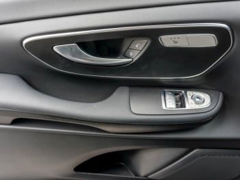 Mercedes-Benz EQV 300 Lang MBUXNavi Distronic Kamera Easy-Pack