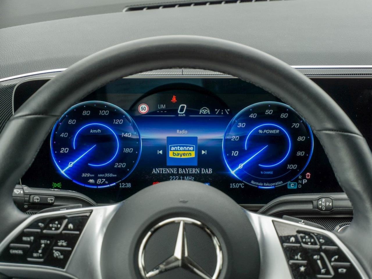 Mercedes-Benz EQV 300 Lang MBUXNavi Distronic NP 87.723 € Mercedes-Benz EQV 300 Lang MBUXNavi Distronic NP 87.723 €