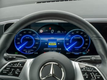 Mercedes-Benz EQV 300 Lang MBUXNavi Distronic Kamera Easy-Pack