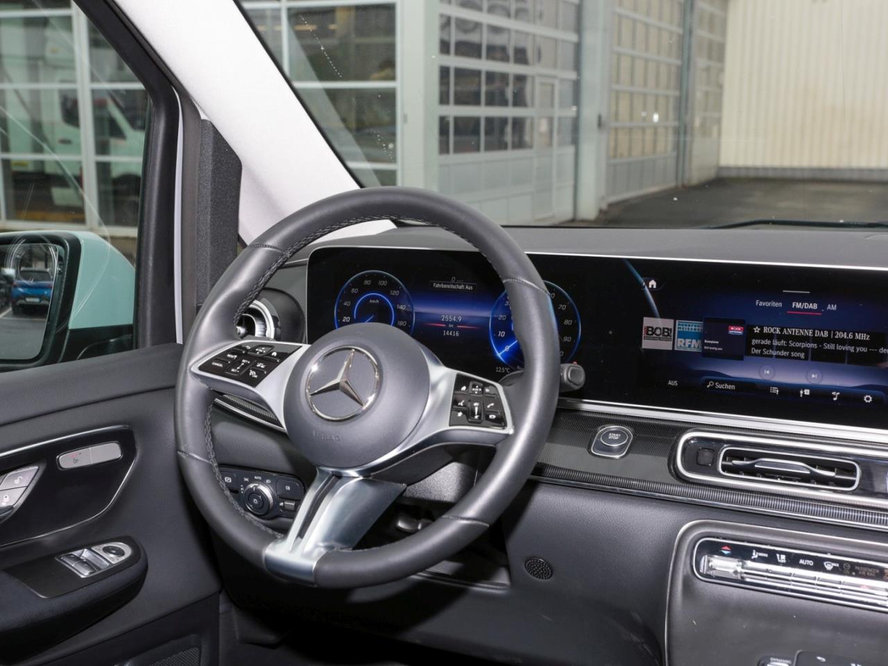 Mercedes-Benz EQV 300 Lang MBUX Distronic Totwinkel NP 87.723€