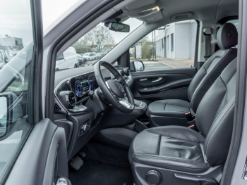 Mercedes-Benz EQV 300 Lang MBUX Navi Distronic Kamera SpurH