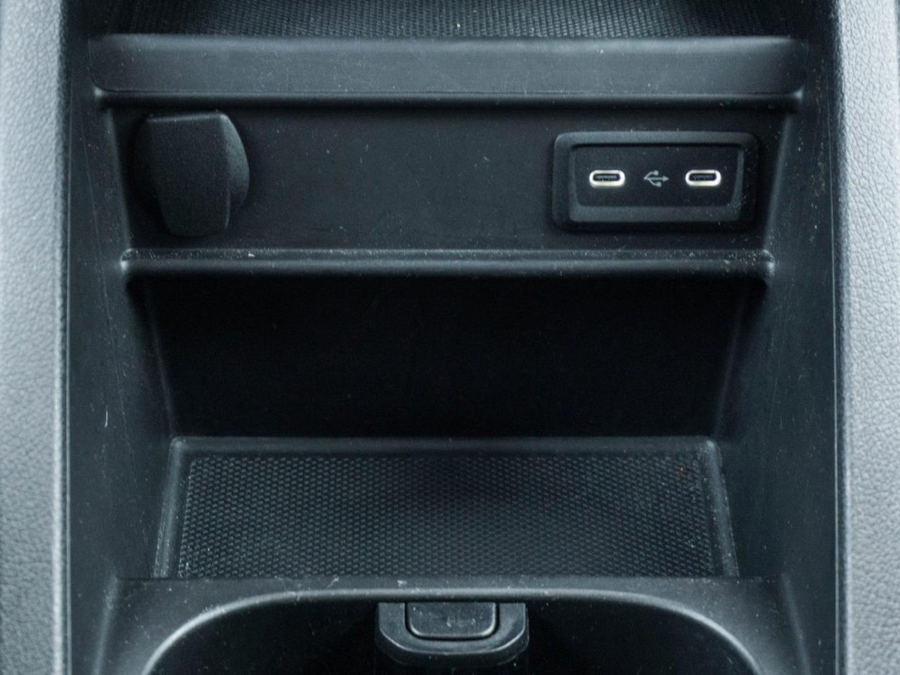 Mercedes-Benz EQV 300 Lang MBUX Navi Distronic Kamera SpurH