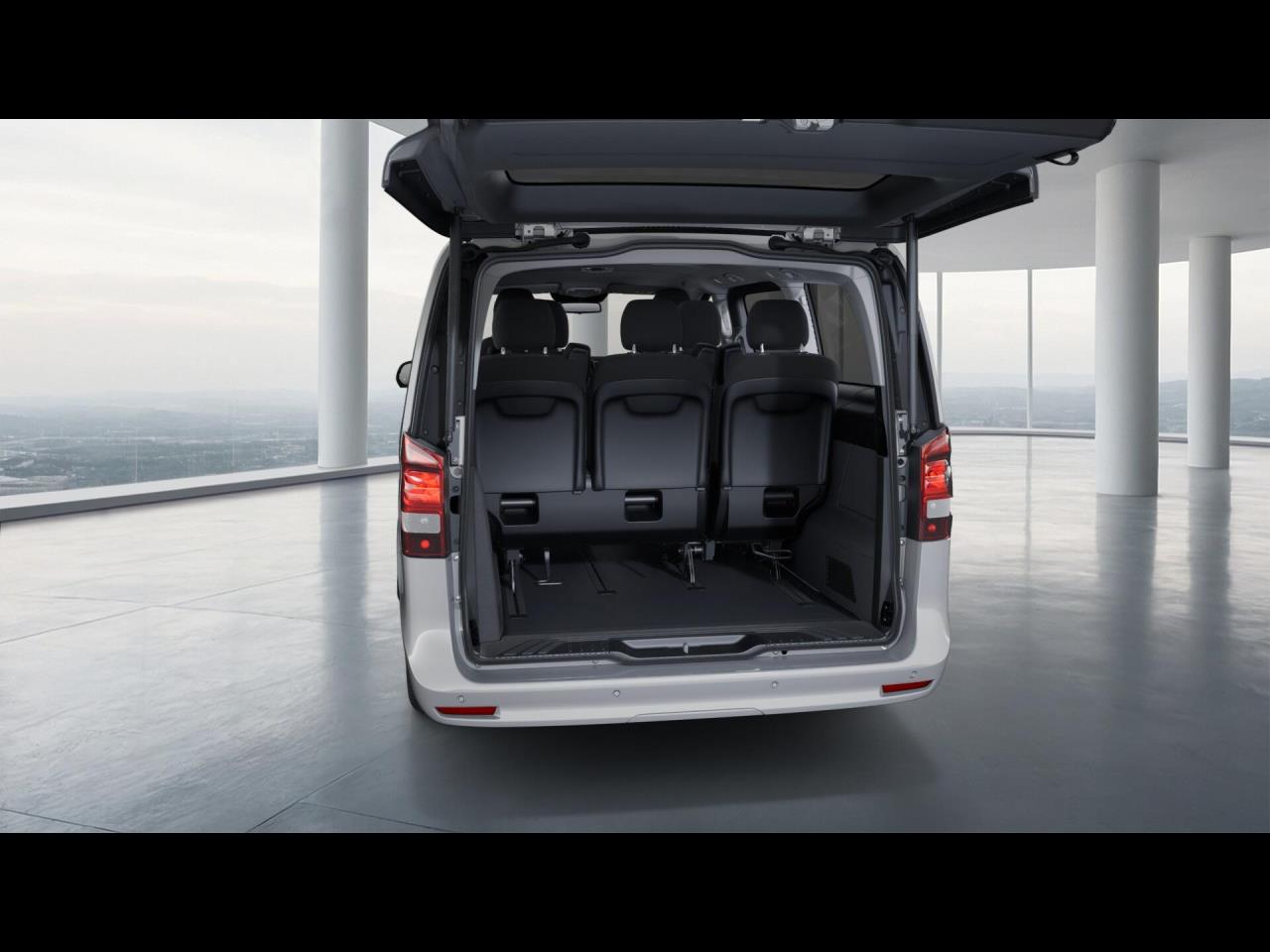 Mercedes-Benz EQV 300 Lang MBUXNavi Distronic Totwinkel Kamera