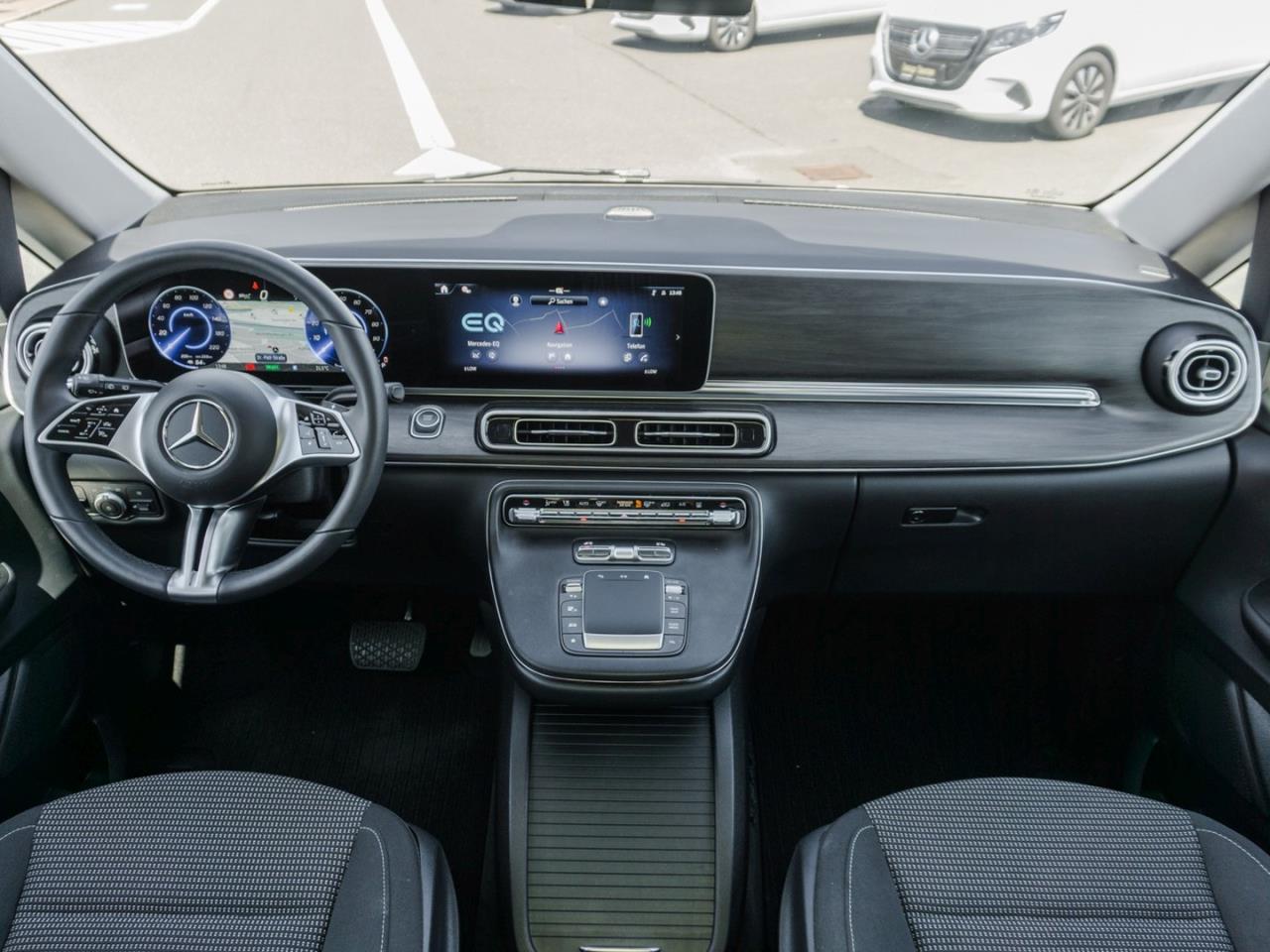 Mercedes-Benz EQV 300 Lang MBUX Navi Panorama 360° NP 99.362 € Mercedes-Benz EQV 300 Lang MBUX Navi Panorama 360° NP 99.362 €