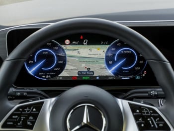 Mercedes-Benz EQV 300 Lang MBUX Navi Panorama Distronic 360°