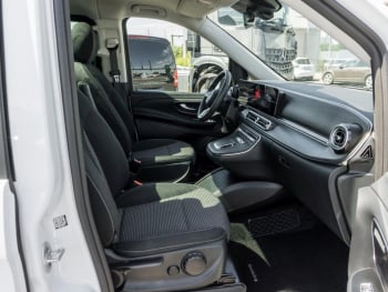 Mercedes-Benz EQV 300 Lang MBUX Navi Panorama 360° NP 99.362 €