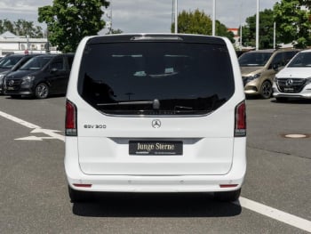 Mercedes-Benz EQV 300 Lang MBUX Distronic Easy Pack Kamera SHZ