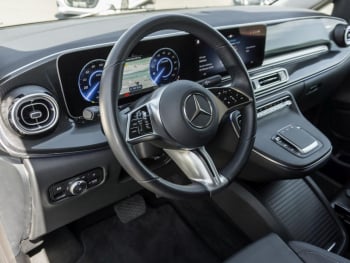 Mercedes-Benz EQV 300 Lang MBUX Distronic EasyPack Totwinkel