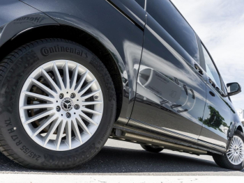 Mercedes-Benz EQV 300 Lang MBUXNavi Distronic Easy-Pack 360°