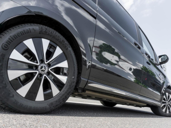 Mercedes-Benz EQV 300 Lang MBUX Navi Distronic Spiegel-Paket