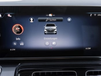 Mercedes-Benz EQV 300 Lang Navi Distronic Airmatic NP 92.404 Mercedes-Benz EQV 300 Lang Navi Distronic Airmatic NP 92.404