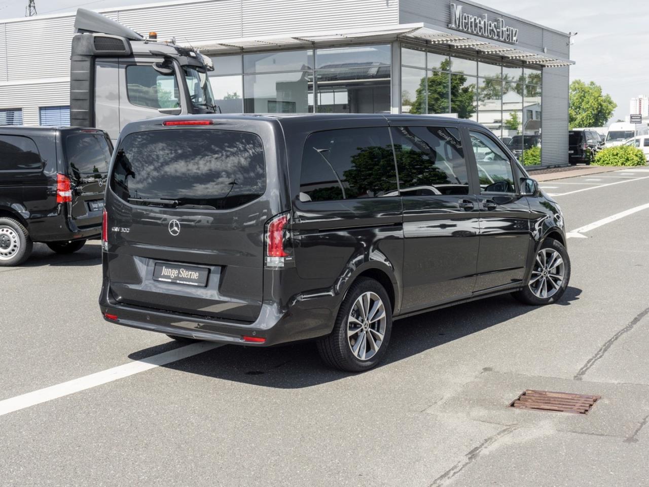 Mercedes-Benz EQV 300 Lang Navi Distronic Airmatic NP 92.404