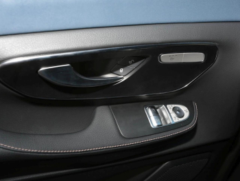 Mercedes-Benz EQV 300 Lang MBUX Distronic 360° NP 99.624 € Mercedes-Benz EQV 300 Lang MBUX Distronic 360° NP 99.624 €