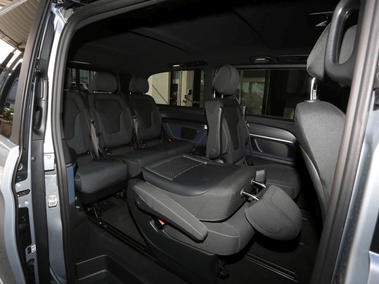 Mercedes-Benz EQV 300 Lang MBUX Distronic 360° NP 99.624 €