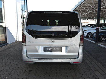 Mercedes-Benz EQV 300 Lang MBUX Distronic 360° NP 99.624 € Mercedes-Benz EQV 300 Lang MBUX Distronic 360° NP 99.624 €