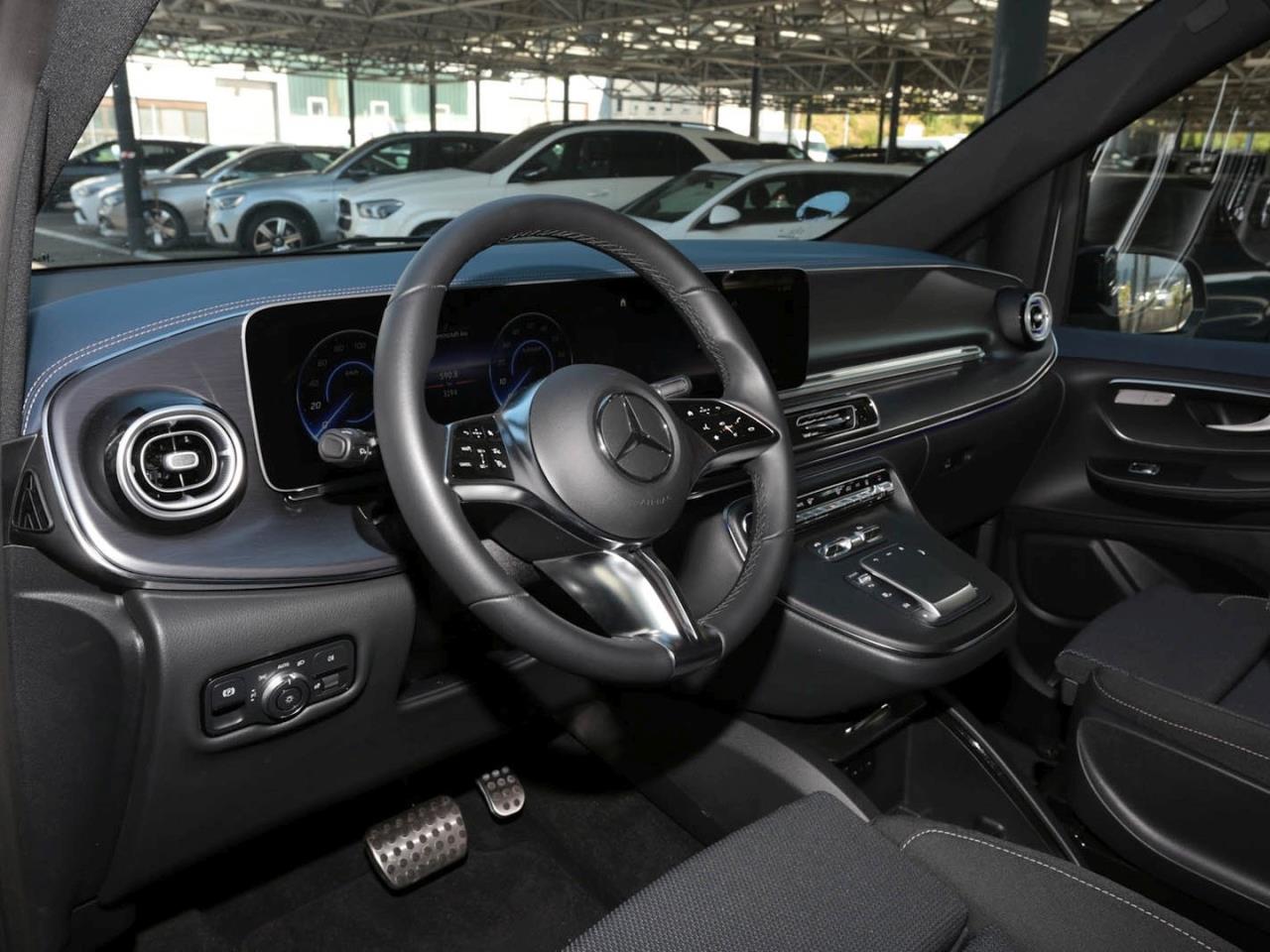 Mercedes-Benz EQV 300 Lang MBUX Distronic 360° NP 99.624 €