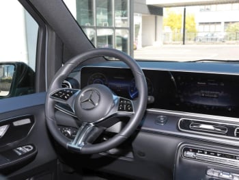 Mercedes-Benz EQV 300 Lang AMG MBUX Distronic 360° Totwinkel