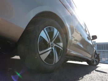 Mercedes-Benz EQV 300 Lang MBUX Navi Distronic Totwinkel