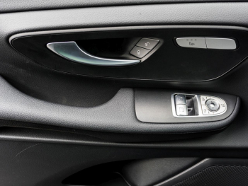 Mercedes-Benz EQV 300 Lang Navi Kamera Easy-Pack Totwinkel