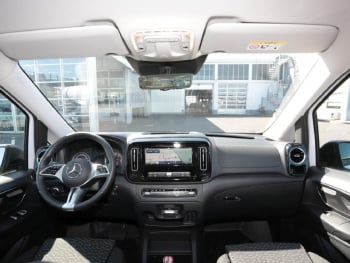 Mercedes-Benz eVito 129 Tourer PRO Lang MBUX Distronic 360°